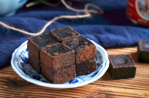 女人大姨媽拜訪，就該常喝紅糖水？可醫(yī)生卻說(shuō)紅糖水最好別多喝？