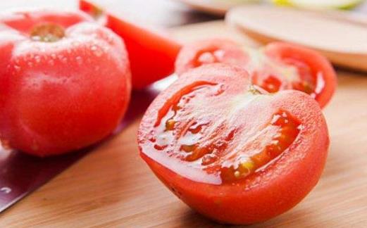 養護肝臟健康 睡前常用四物泡水喝