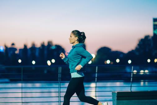 晨跑和夜跑你選擇哪一個(gè) 看完下面不再糾結(jié)!