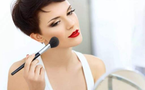 無齡感并非盲目不服老 是指一種心理狀態和生活態度