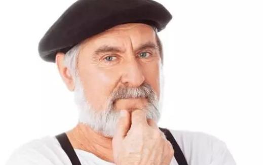 老人避暑 以熱制熱才是更好的養生之道