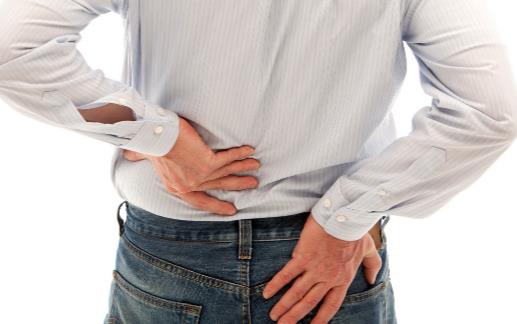 久坐致腰肌勞損 幾個動作幫你緩解