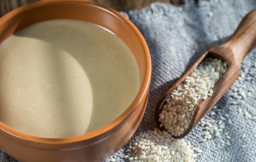 不宜喝奶補鈣的人群 改吃高鈣食物也能補