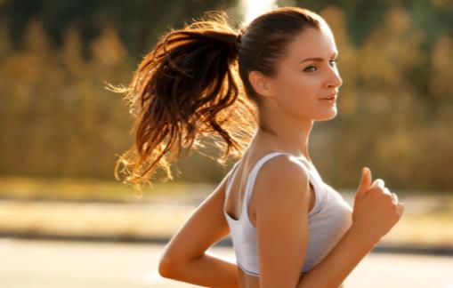 女性常做運動健身抗衰老 防衰老的運動盤點