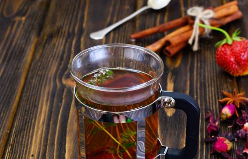 夏季喝涼茶瀉火解毒涼血利咽 喝涼茶的注意事項