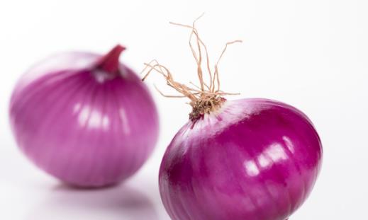 洋蔥的功效與作用 嚼生洋蔥可以預防感冒
