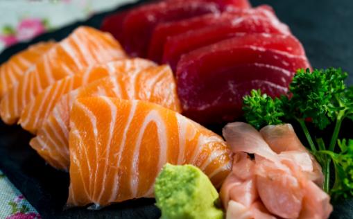 四種食物里可能含有寄生蟲,開水都殺不死,最后一種很多