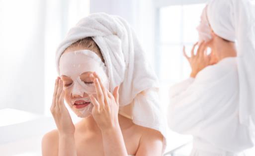 敷睡眠面膜 做個美容"覺主