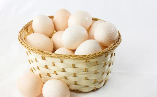 健康秀發(fā)與平衡膳食關(guān)系密切 13種食物最護(hù)發(fā)