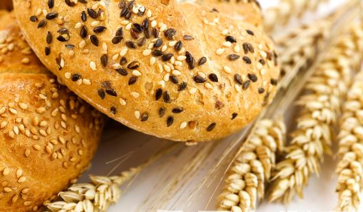 健康秀發(fā)與平衡膳食關(guān)系密切 13種食物最護(hù)發(fā)