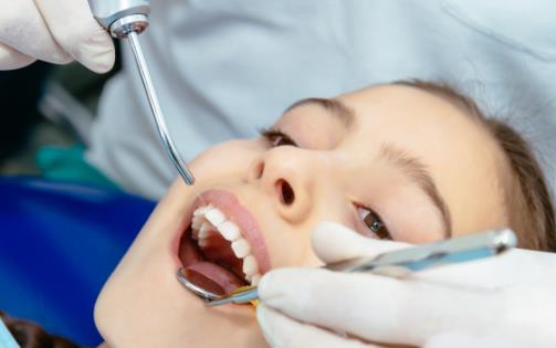 洗牙到底好不好？洗牙會傷牙嗎?