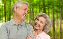 為什么有些人的頭發兩鬢會先白 白發的日常調理法則