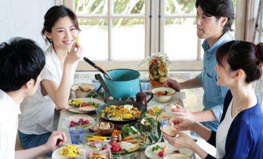 吃飯時的壞習慣易致身體疾病 吃飯注意細節更健康