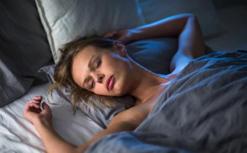 睡覺時身體突然抽搐真的是鬼壓身