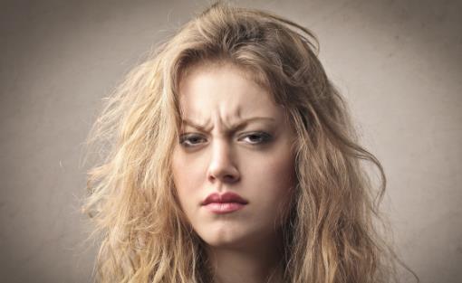 睡前哪些壞習慣會加速衰老？這六個壞習慣一定要改