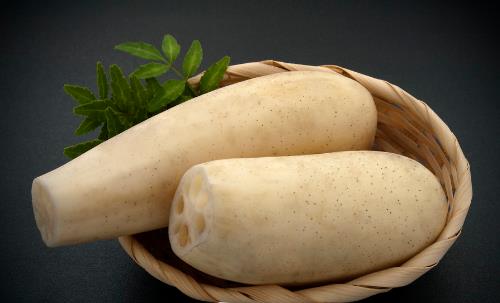 立秋之后要吃藕，七孔藕和九孔藕有區別嗎？搭配排骨食療