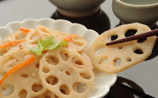 立秋之后要吃藕，七孔藕和九孔藕有區別嗎？搭配排骨食療