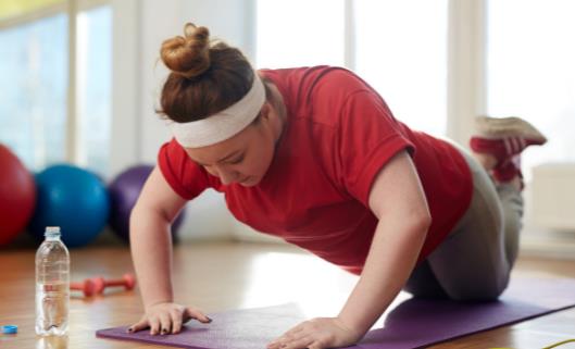 哺乳期減肥不當對母嬰都不利 產后運動減肥要適度