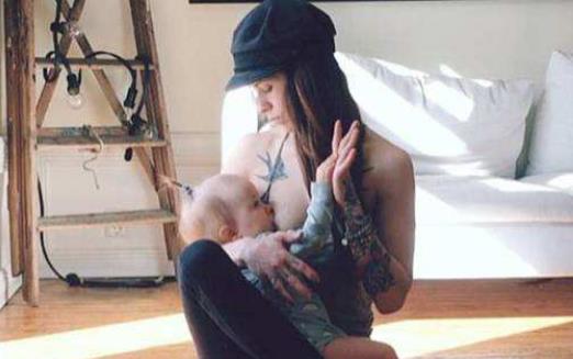 乳頭發生破裂媽媽痛苦不堪 乳頭破裂的預防方法