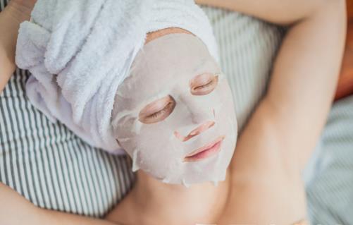 敷面膜誤區 讓皮膚更傷