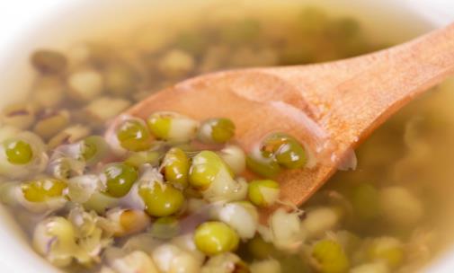 內分泌六項面部長痤瘡 痤瘡的食療方推薦