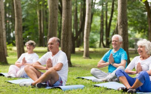 運動強身健體 適合老年人不傷膝蓋的運動
