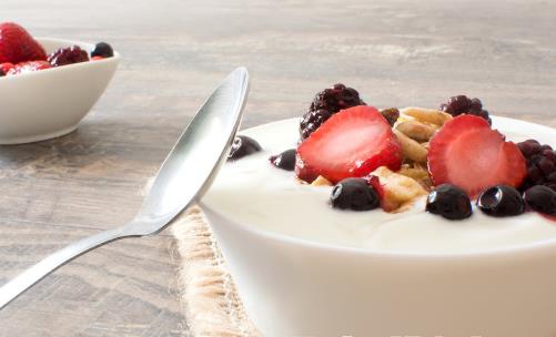 酸奶的好處 喝這種飲料防骨質疏松