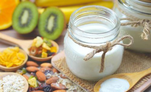 酸奶的好處 喝這種飲料防骨質疏松