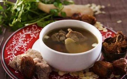 秋季進(jìn)補(bǔ)要避免的誤區(qū) 秋季進(jìn)補(bǔ)應(yīng)選的食材