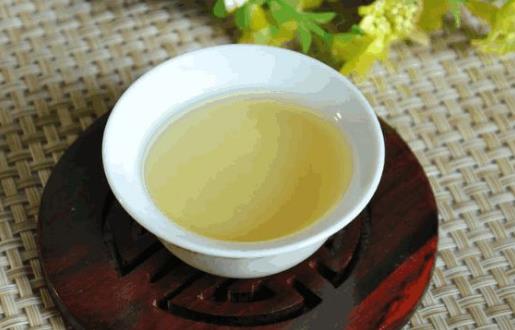 口干口苦口氣重的共同原因 要引起重視