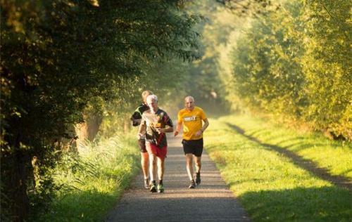 老人避免運動傷害的要訣 老人鍛煉莫入4個誤區