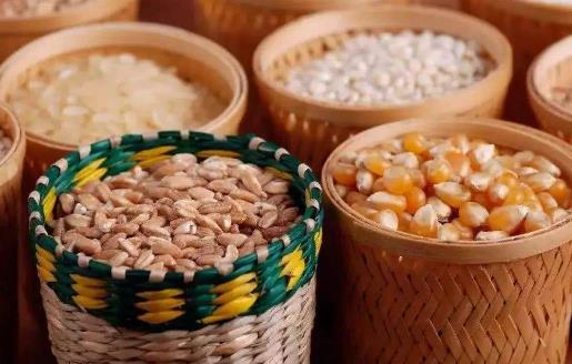 吃粗糧對(duì)老人身體的好處