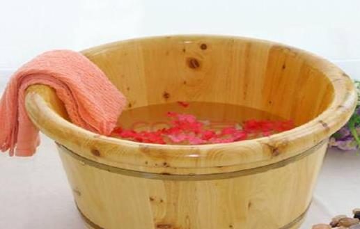 泡腳的10大好處 有助于易瘦體質的形成