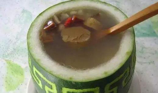 減肥就是運(yùn)動(dòng)和飲食相關(guān)結(jié)合 五款減肥食譜助于減肥