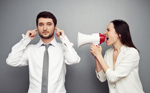 學會冷靜的處理男人出軌 發現男人出軌后的正確舉動