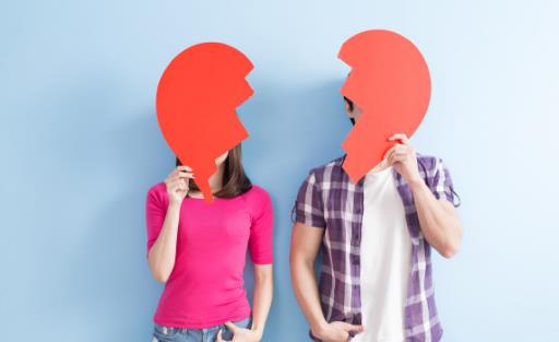 離婚帶來很大的危害性 更易引發(fā)抑郁癥和高血壓