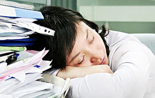上班族歇晌 推薦精力充沛的午休方法