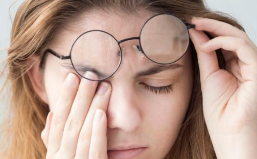 教你正確區別臥蠶和眼袋 預防眼袋的小妙招