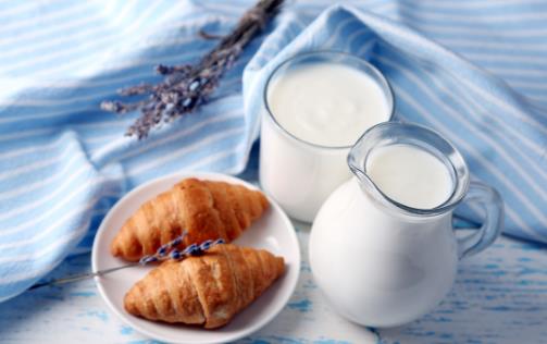 牛奶營養(yǎng)價(jià)值很高 你知道喝牛奶的注意事項(xiàng)嗎