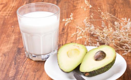 果汁口感細膩色彩誘人 果汁的六中合理健康搭配