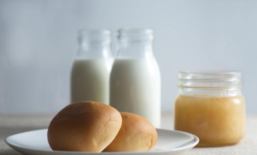 鮮牛奶獨特的喝法 但獨特并不等同于健康