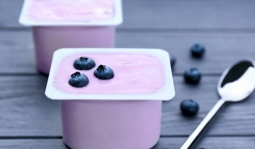 酸奶營養(yǎng)價值高 喝酸奶時應該注意的六件事情