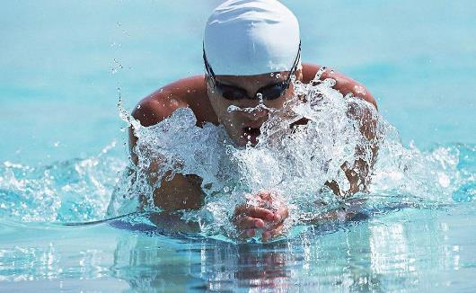 游泳時的安全注意事項 避免疲勞或饑餓時游泳