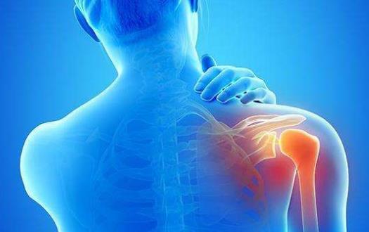 引發(fā)肩疼的四個習(xí)慣 辦公室里巧妙預(yù)防肩周炎