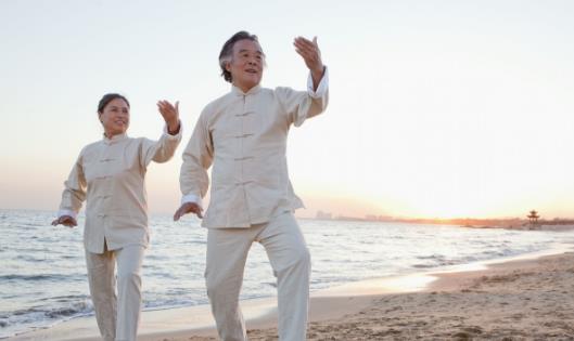 老人備受便秘困擾 解決便秘養成良好生活習慣是關鍵