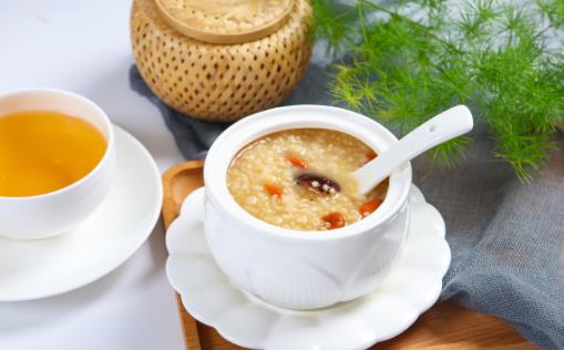 煮養胃粥來幫助老人養胃 九種老人養胃粥推薦