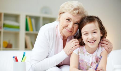 老人最關心養(yǎng)生問題 晨起后這樣做還能延壽