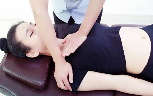 告訴你5個豐胸好習慣 讓您吃出傲人身材的豐胸食譜