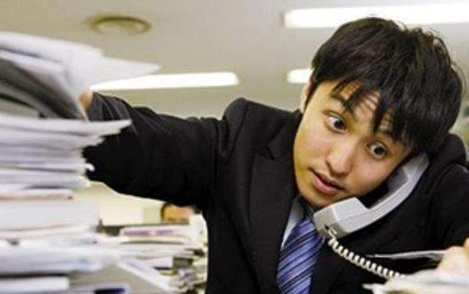 白領(lǐng)警惕6大過(guò)勞死事件 改善白領(lǐng)亞健康狀態(tài)的飲食調(diào)理