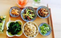 ?白領(lǐng)一族午餐應(yīng)常吃的食物 便當族的注意事項
